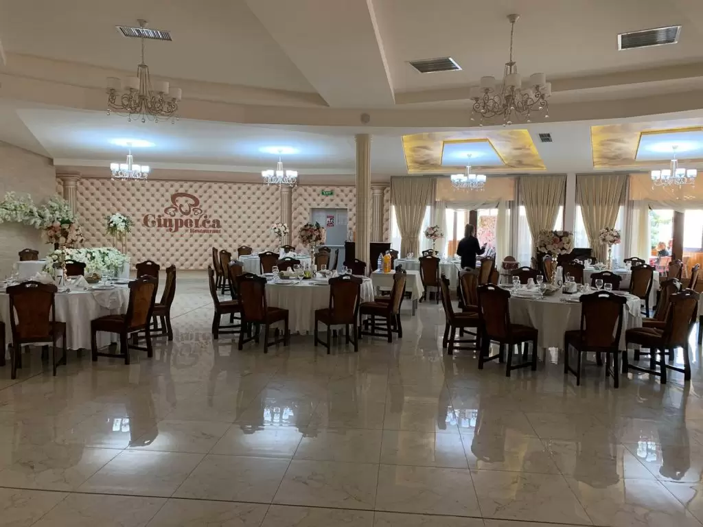 Restaurant Ciuperca, Oradea, județ Bihor