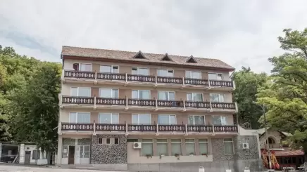 Hotel și restaurant “TREI BRAZI “ Târnăveni, județ Mureș - Transilvania