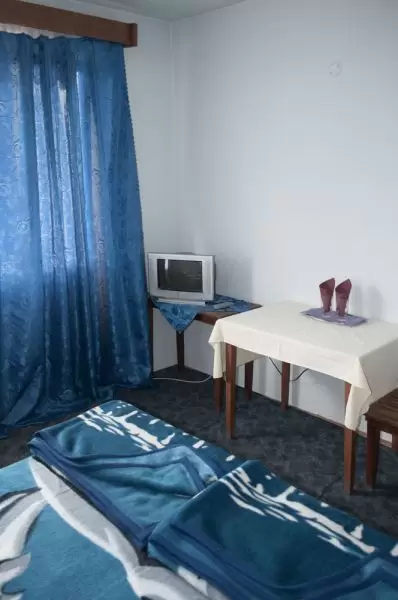 Cameră dublă twin - Hotel Trei Brazi - Hotel și restaurant “TREI BRAZI “ Târnăveni, județ Mureș - Transilvania