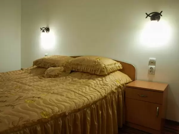 Cameră 4 locuri (baie comună) - Cabana Codrii Pașcanilor - Cabana Codrii Pașcanilor, județ Iași - Moldova