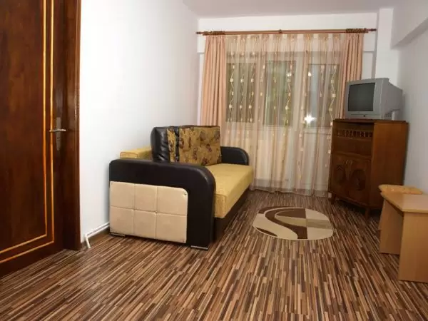 Cameră 4 locuri (baie comună) - Cabana Codrii Pașcanilor - Cabana Codrii Pașcanilor, județ Iași - Moldova