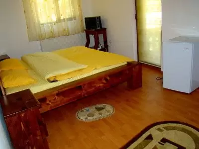 Camere duble Cabana Brusturet - Cabana Brusturet, Dâmbovicioara, județ Argeș - Muntenia